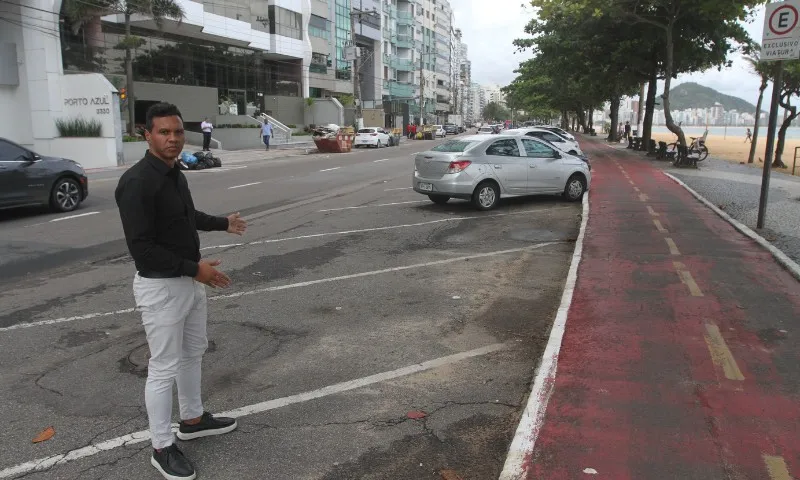 Imagem ilustrativa da imagem Moradores vão decidir se orla de Vila Velha terá estacionamento rotativo