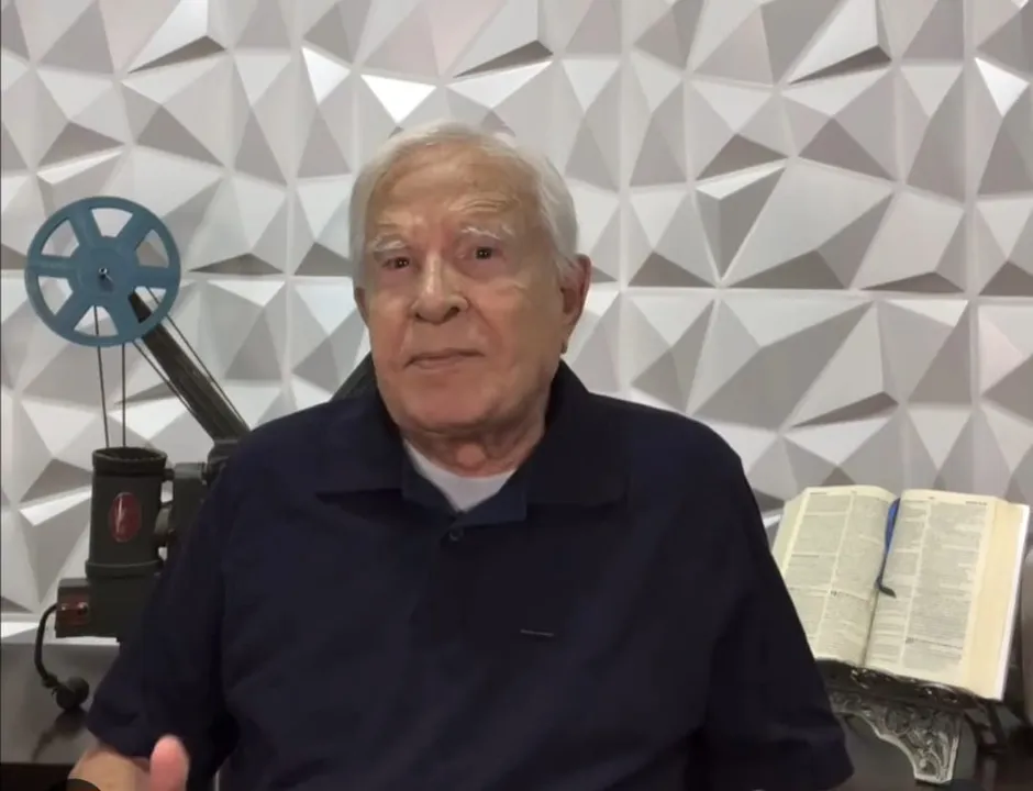 Imagem ilustrativa da imagem Morre aos 97 anos Cid Moreira, a voz e o rosto do Jornal Nacional