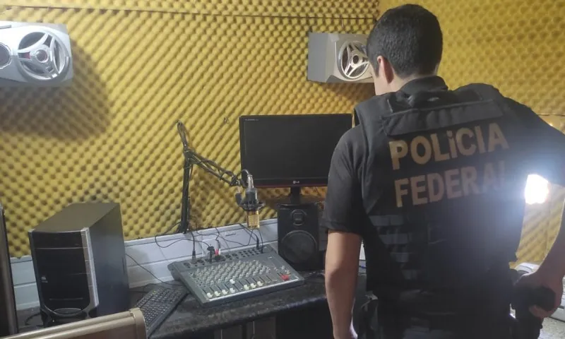 Imagem ilustrativa da imagem Polícia Federal fecha rádio clandestina no Sul do ES