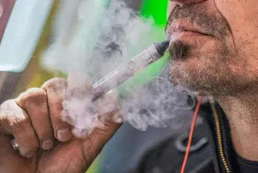 Imagem ilustrativa da imagem 75% dos fumantes de cigarro eletrônico sofrem de ansiedade, diz estudo