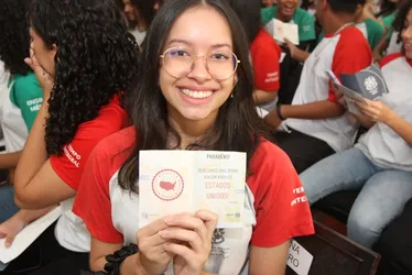 Imagem ilustrativa da imagem Alunos da rede pública vão fazer intercâmbio no exterior