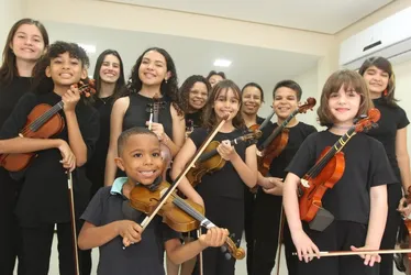 Imagem ilustrativa da imagem Alunos de violino do ES vão participar de concerto no Rio de Janeiro