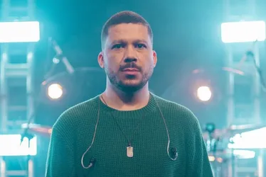 
          Imagem ilustrativa da imagem Amor e fidelidade de Deus em nova música de Bob Jonathan
          