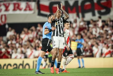 Imagem ilustrativa da imagem Atlético-MG segura pressão do River e está na final da Libertadores