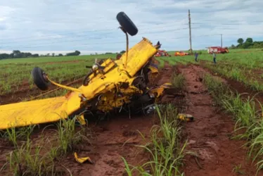 Imagem ilustrativa da imagem Avião de pequeno porte cai em zona rural de Goiás e piloto é encontrado morto