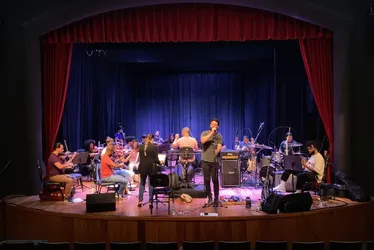 Imagem ilustrativa da imagem Banda e orquestra contam a história do rock em espetáculo