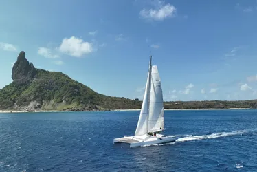 Imagem ilustrativa da imagem Barco Adrenalina Pura vence regata Recife-Fernando de Noronha