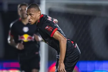 Imagem ilustrativa da imagem Conheça o jogador que pode ser campeão e também rebaixado no Brasileirão