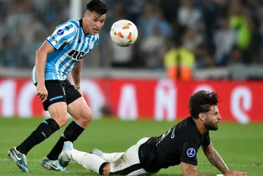 Imagem ilustrativa da imagem Corinthians sofre virada em 3 minutos e está fora da Sul-Americana