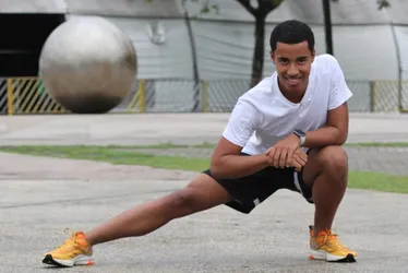 Imagem ilustrativa da imagem “Corrida de rua me ajuda contra a timidez”, diz jovem que convive com a gagueira