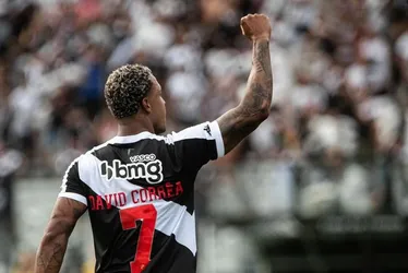 Imagem ilustrativa da imagem David rompe ligamento cruzado antes da semi da Copa do Brasil e desfalca Vasco