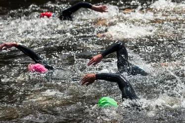 Imagem ilustrativa da imagem Dois atletas morrem durante prova do Mundial de Triatlo na Espanha