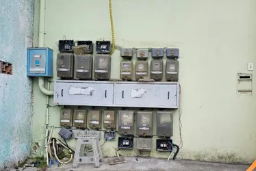 Imagem ilustrativa da imagem Dono de distribuidora é autuado em flagrante por furto de energia em Vitória