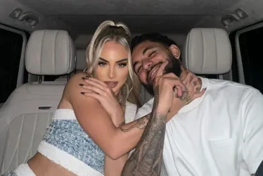 Imagem ilustrativa da imagem Douglas Luiz e Alisha Lehmann, jogadores da Juventus, têm casa invadida na Itália