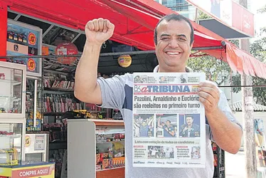 Imagem ilustrativa da imagem Edição histórica de A Tribuna faz sucesso e donos de bancas comemoram