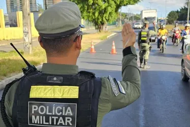 Imagem ilustrativa da imagem Em 24 horas, ocorrências policiais caem mais de 80% nas eleições de Pernambuco