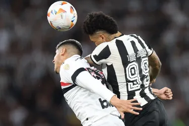 Imagem ilustrativa da imagem Em noite de chances perdidas, Botafogo e São Paulo ficam sem gols na Libertadores