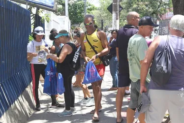 Imagem ilustrativa da imagem Entrega dos kits já “esquenta” a Corrida Tribuna Ruas da Cidade