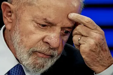 Imagem ilustrativa da imagem Equipe de segurança de Lula tem carro roubado em São Paulo