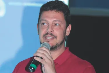 Imagem ilustrativa da imagem Escala 6x1: “Onda de demissões” é prevista, dizem empresário