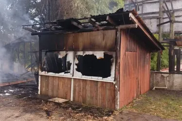 Imagem ilustrativa da imagem Ex-mulher é suspeita de incendiar casa do autor de atentado em Brasília