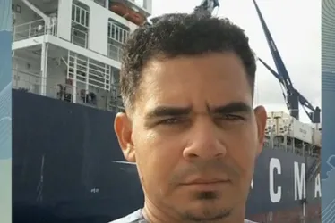 Imagem ilustrativa da imagem Família reconhece corpo de comandante desaparecido no naufrágio do navio Concórdia