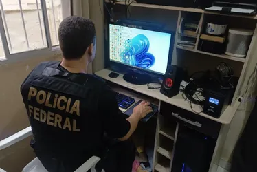 Imagem ilustrativa da imagem Funcionário público é preso em flagrante no ES por armazenar pornografia infantil