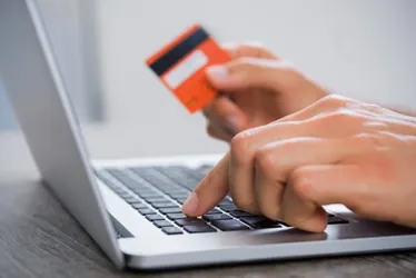 Imagem ilustrativa da imagem Golpes digitais dão prejuízo a 2 mil consumidores todo dia no ES