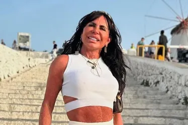 Imagem ilustrativa da imagem Gretchen será rainha de bateria de escola capixaba no Carnaval 2025