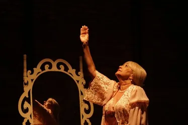 Imagem ilustrativa da imagem Grupo Teatro Boca de Cena, de Natal, apresenta Fiel Espelho Meu, de Lourdes Ramalho