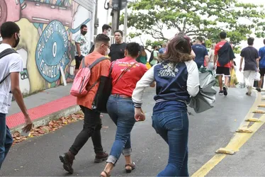 Imagem ilustrativa da imagem Enem 2024: número de inscritos supera em 10% total de 2023