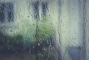 Imagem ilustrativa da imagem Instituto emite alerta de chuva de granizo e tempestade para 4 cidades do ES