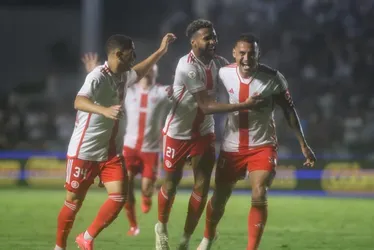 Imagem ilustrativa da imagem Internacional vence o Vasco e chega a 15 jogos de invencibilidade no Brasileirão
