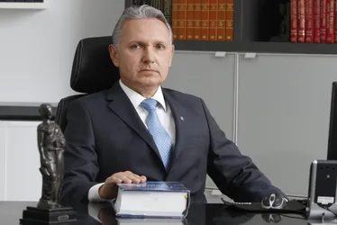 Imagem ilustrativa da imagem Justiça suspende pesquisa eleitoral em Vitória