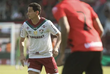 Imagem ilustrativa da imagem Lanterna Atlético-GO vence o Fluminense, e torcida grita 'segunda divisão'