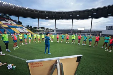 Imagem ilustrativa da imagem Meninas do Brasil iniciam um novo ciclo para Copa do Mundo neste sábado no ES