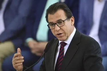 Imagem ilustrativa da imagem Ministro descarta mudança na multa rescisória concedida aos trabalhadores