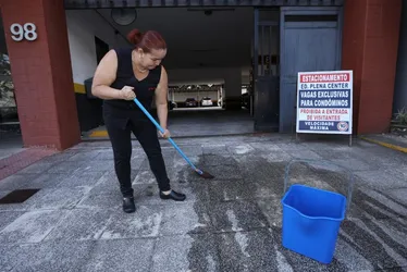 Imagem ilustrativa da imagem Multa de até R$ 5 mil para quem desperdiçar água no ES