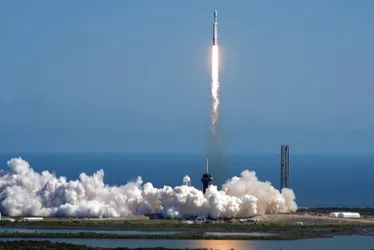 Imagem ilustrativa da imagem Nasa lança missão para explorar lua de Júpiter com potencial de vida fora da Terra
