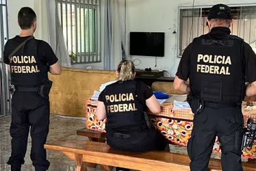 Imagem ilustrativa da imagem PF faz operação contra fraude em benefícios previdenciários em Vila Velha