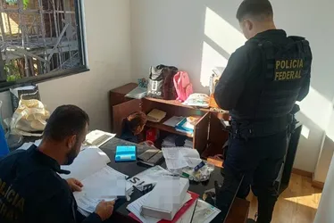 Imagem ilustrativa da imagem PF investiga servidores após suspeita de desvio de recursos públicos no ES