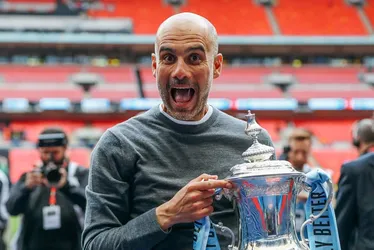 Imagem ilustrativa da imagem Pep Guardiola renova contrato por mais 2 anos com o Manchester City