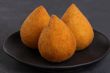 Imagem ilustrativa da imagem Polícia investiga morte de professora que morreu após comer coxinha