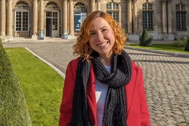 Imagem ilustrativa da imagem Quem é a influenciadora digital brasileira que morreu atropelada em Paris
