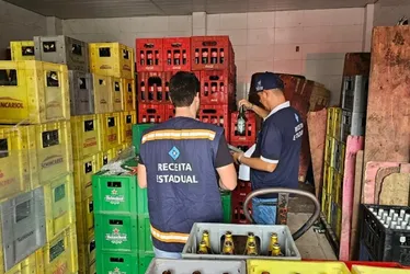 Imagem ilustrativa da imagem Receita Estadual apreende mais de 100 mil garrafas e latas de cervejas em Cariacica