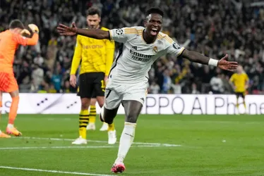 Imagem ilustrativa da imagem Vinicius Jr. é eleito melhor do mundo e repete Romário, Ronaldo e Ronaldinho