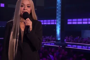 Imagem ilustrativa da imagem Rita Ora presta homenagem para Liam Payne no EMA 2024