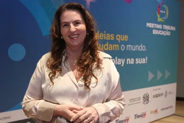 Imagem ilustrativa da imagem Robô vira sensação e faz abertura de evento sobre educação