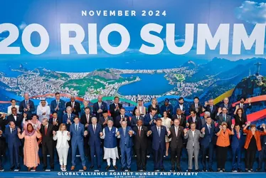 Imagem ilustrativa da imagem Sem Milei e Lavrov, G20 faz nova foto com Biden, Trudeau e Giorgia Meloni