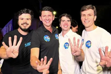 Imagem ilustrativa da imagem Simão Durando é reeleito em Petrolina com quase 60% dos votos